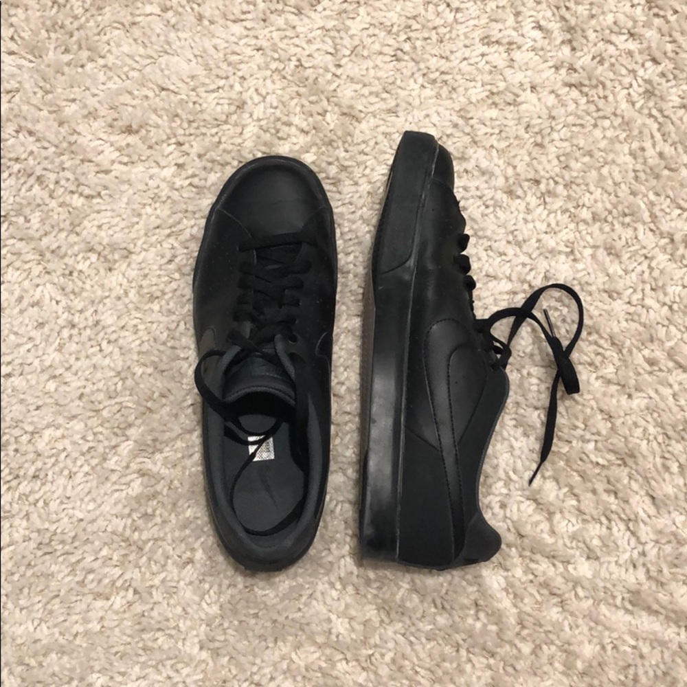 Nike Court Tour Leather Shoes